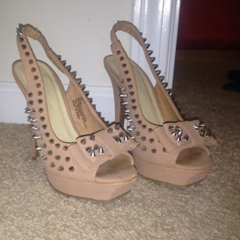 Studded Champagne Pink Heels - Picture 1 of 4